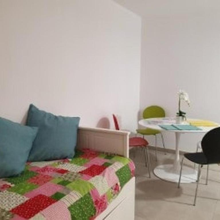 Flat with Pool Views in Corralejo - One-Bedroom Apartment - 19