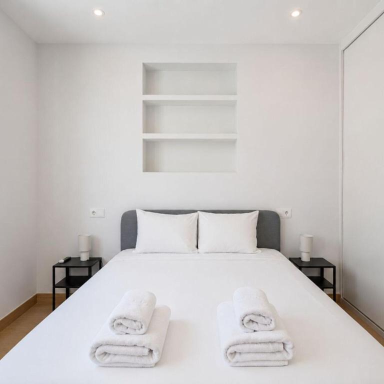 Bright room in Apartment, Chamartin - Casa de vacaciones de 1 dormitorio - 11