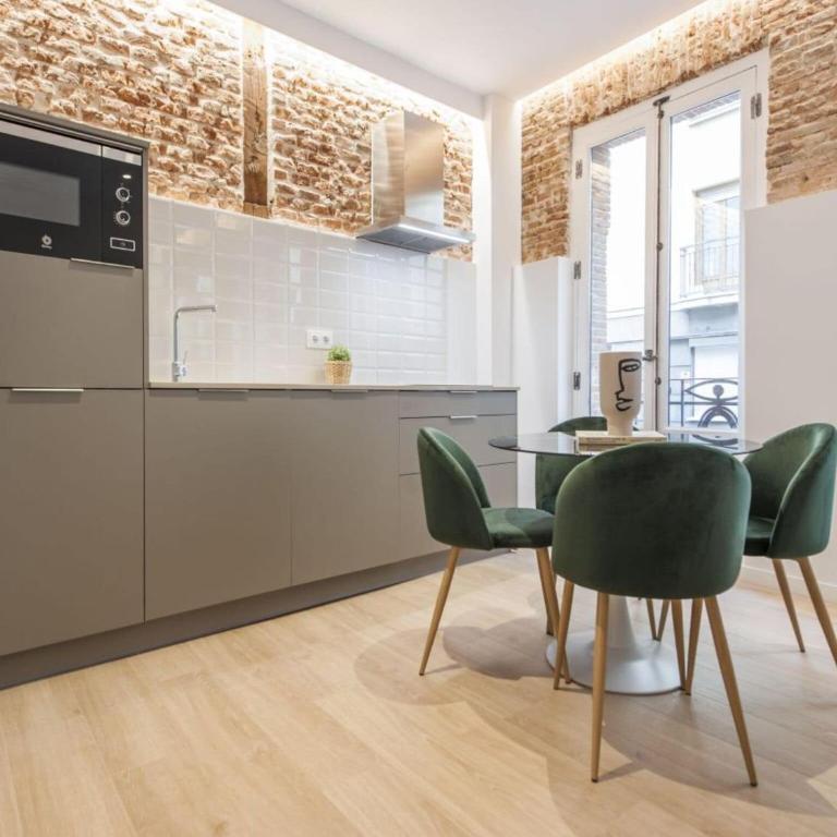 Apartment with Balcony, La Latina - Apartamento de 1 dormitorio - 2
