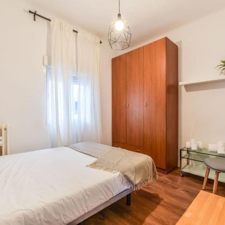 Spacious Apartment near Retiro Park - Apartamento con 4 dormitorios - 25