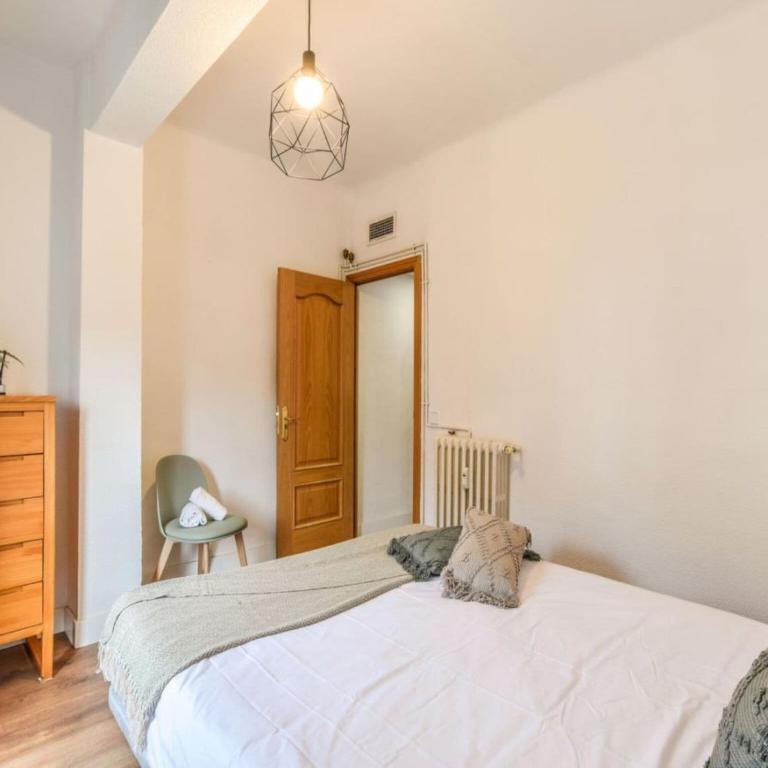 Spacious Apartment near Retiro Park - Apartamento con 4 dormitorios - 26