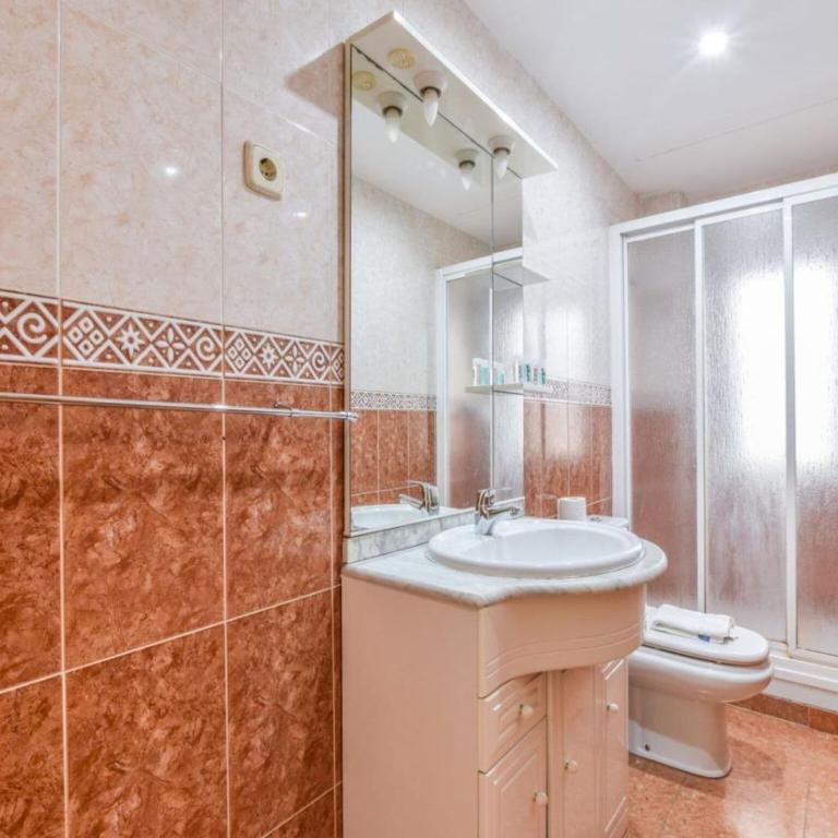 Spacious Apartment near Retiro Park - Apartamento con 4 dormitorios - 21