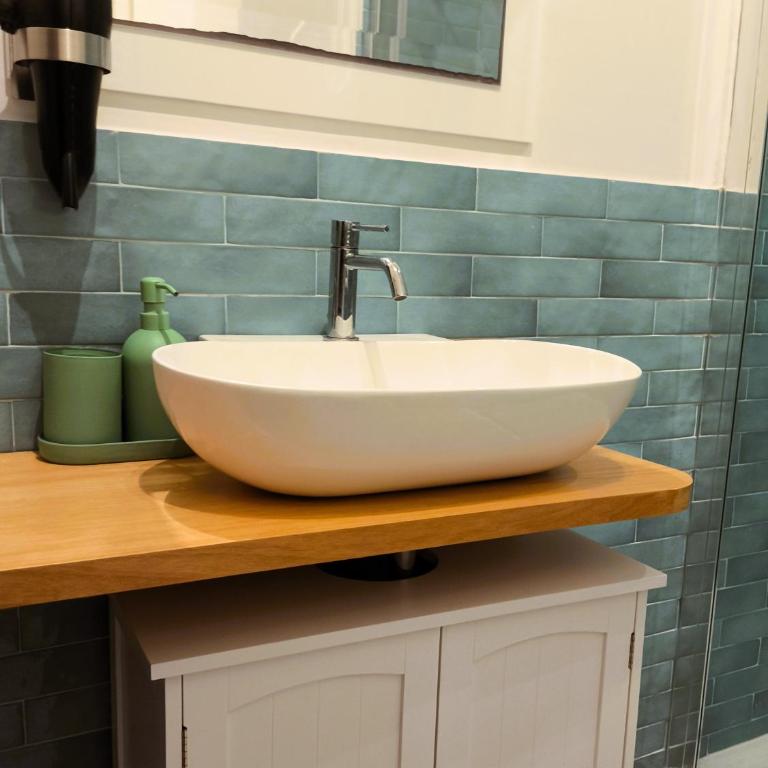 Nonna Anna Suite - Camera Tripla con Bagno - 9
