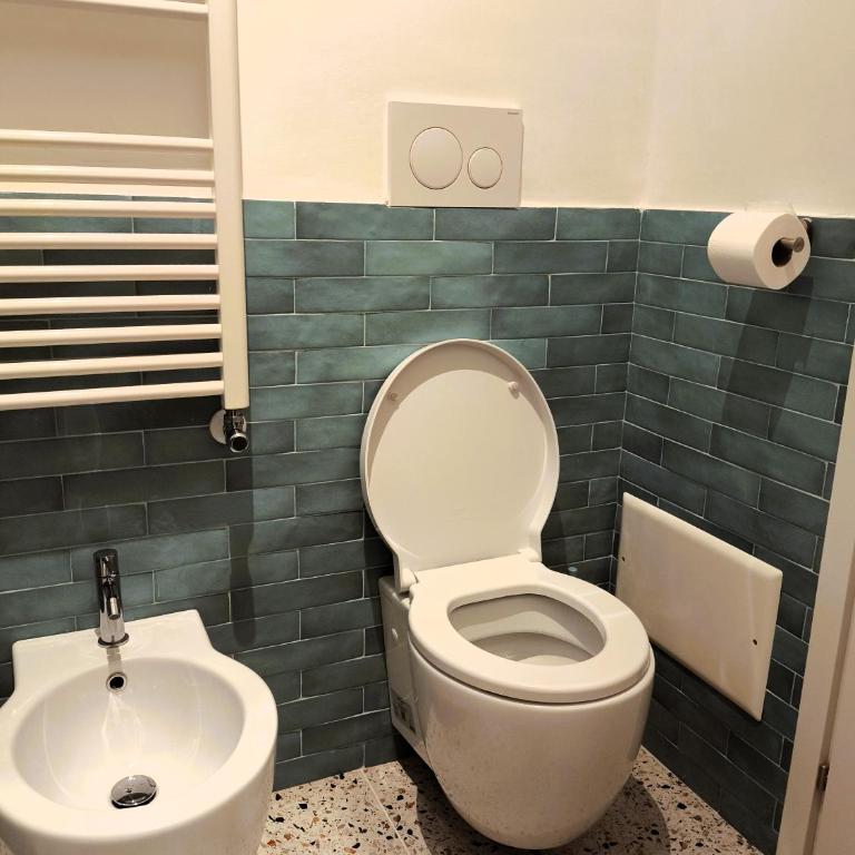 Nonna Anna Suite - Camera Tripla con Bagno - 15