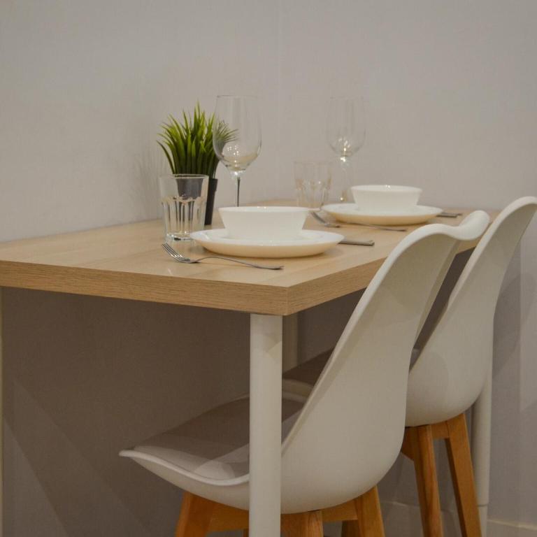 Stay in Quiet Madrid Area - Apartamento - 2