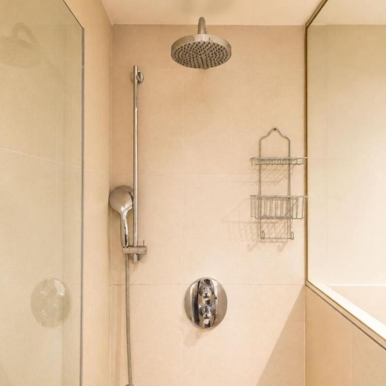 Spacious Madrid Apartment with Garden - Apartamento de 3 dormitorios - 32