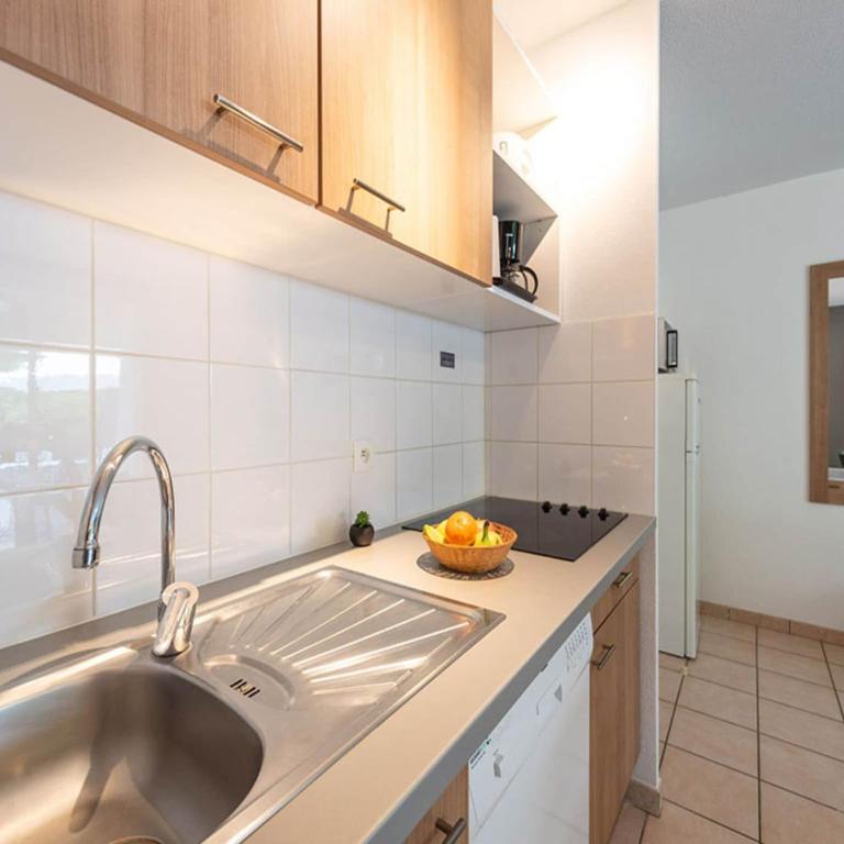 5-Guest Cottage with Terrace in Loire - Maison de Vacances 1 Chambre - 13