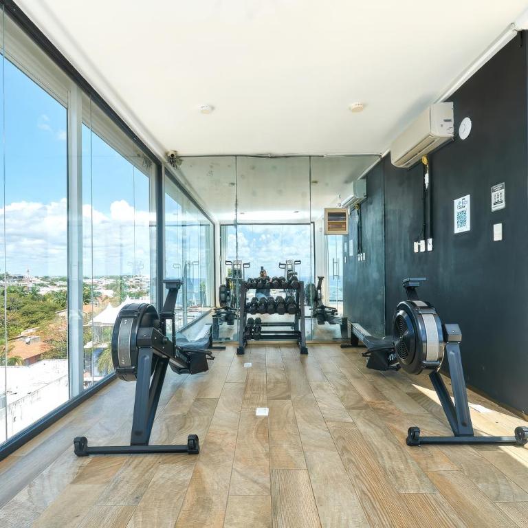 2 Bdrm Ocean View Private Pool Heart Of Town - Apartment mit 2 Schlafzimmern und Balkon - 8