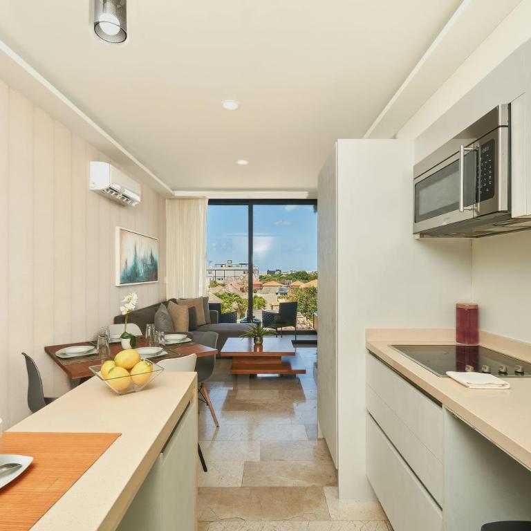 2 Bdrm Ocean View Private Pool Heart Of Town - Apartment mit 2 Schlafzimmern und Balkon - 16