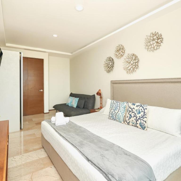 2 Bdrm Ocean View Private Pool Heart Of Town - Apartment mit 2 Schlafzimmern und Balkon - 31