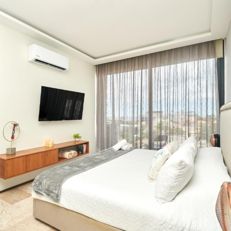 2 Bdrm Ocean View Private Pool Heart Of Town - Apartment mit 2 Schlafzimmern und Balkon - 42