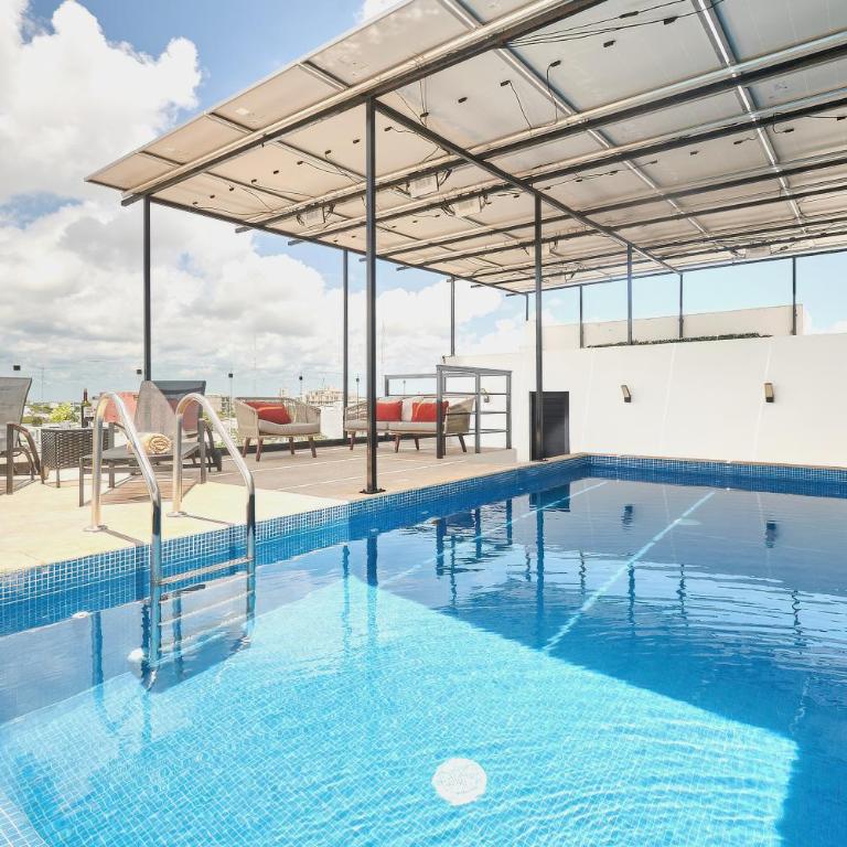 2 Bdrm Ocean View Private Pool Heart Of Town - Apartment mit 2 Schlafzimmern und Balkon - 45
