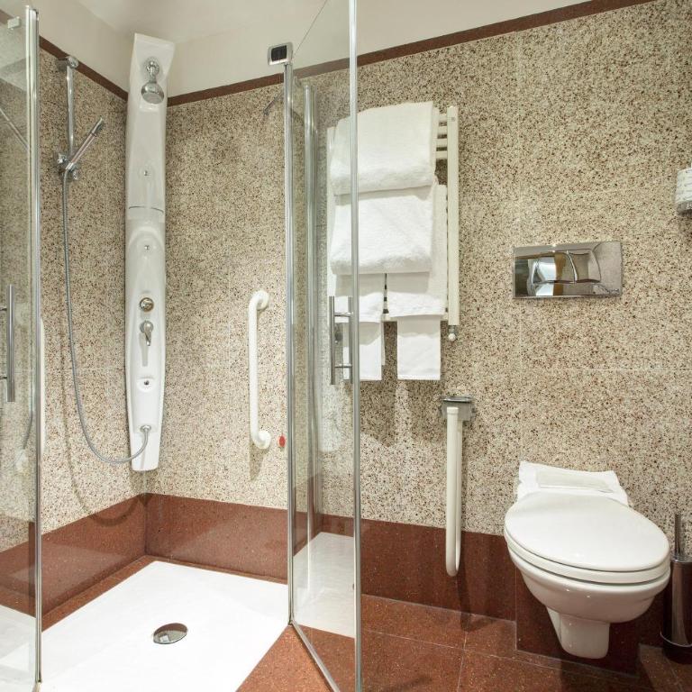 Hilton Garden Inn Rome Claridge - Habitación Doble adaptada para personas de movilidad reducida - 2 camas - 1