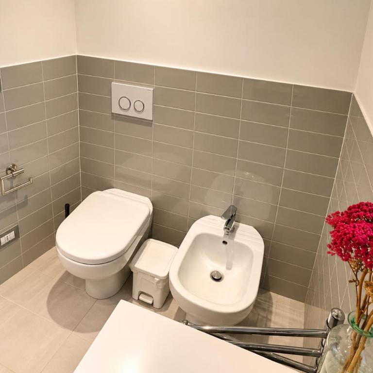 Maison Pellico - Parco del Valentino 5' - Appartamento con 2 Camere da Letto e Balcone - 13
