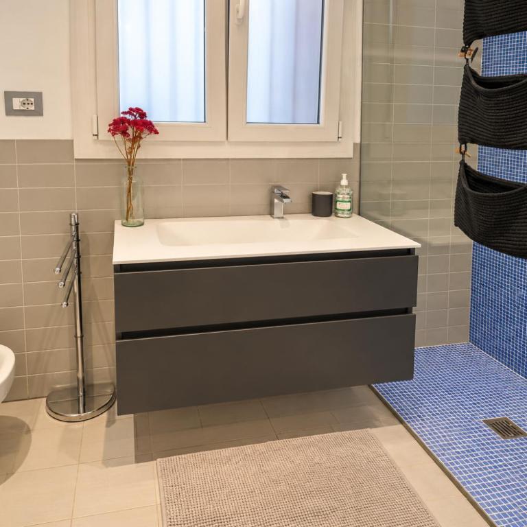 Maison Pellico - Parco del Valentino 5' - Appartamento con 2 Camere da Letto e Balcone - 10