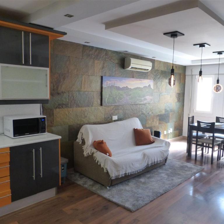 Charming 1-Bedroom Apartment near the beach in Roquetas de Mar, Spain - Apartment - 1