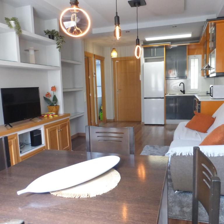Charming 1-Bedroom Apartment near the beach in Roquetas de Mar, Spain - Apartment - 5