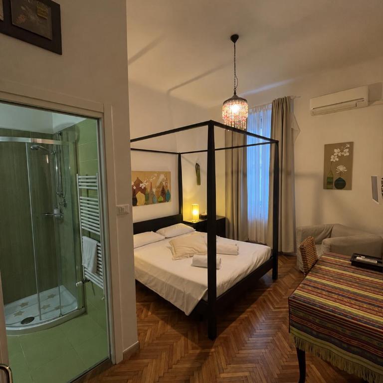 Affittacamere Galleria - Habitación Doble con baño privado - 4
