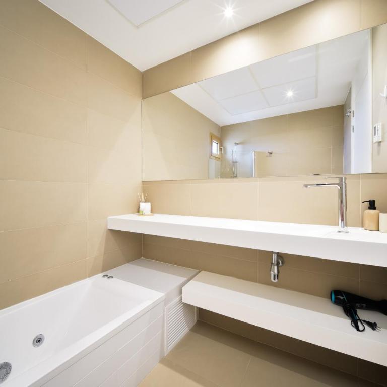Intempo by Holuxe - 301 - 30th floor - Apartamento Familiar de 2 dormitorios con vistas - 17
