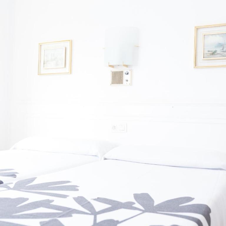 Rey Fernando - Habitación Doble con baño privado - 1 o 2 camas - 16