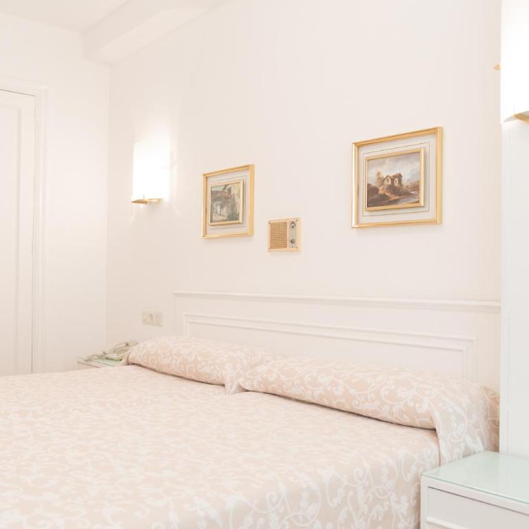 Rey Fernando - Habitación Doble con baño privado - 1 o 2 camas - 8