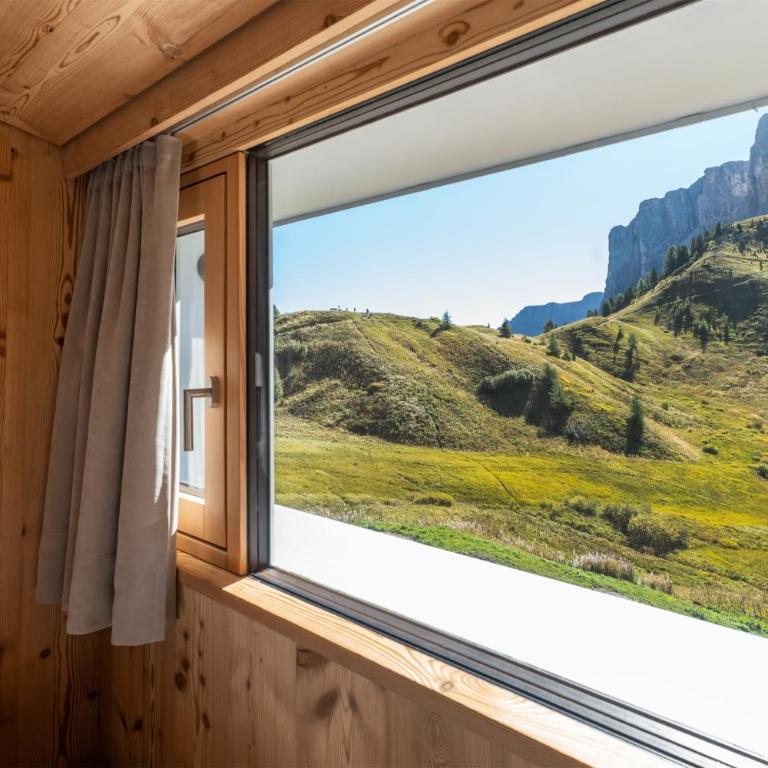Hospiz Passo Gardena - Habitación Doble con vistas a la montaña - 5