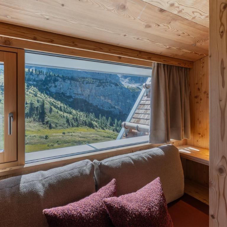 Hospiz Passo Gardena - Habitación Cuádruple con vistas a la montaña - 11