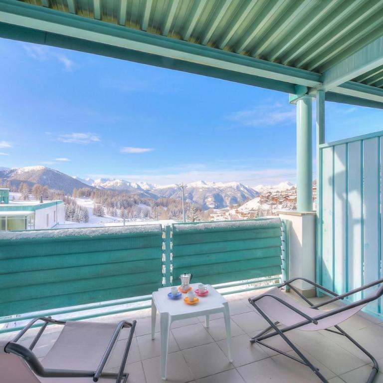 Villaggio Olimpico - One Bedroom Apartment with Balcony 4 - 1