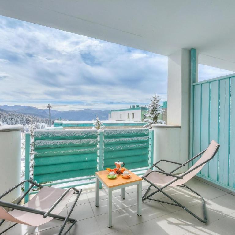 Villaggio Olimpico - One Bedroom Apartment with Balcony 1 - 11