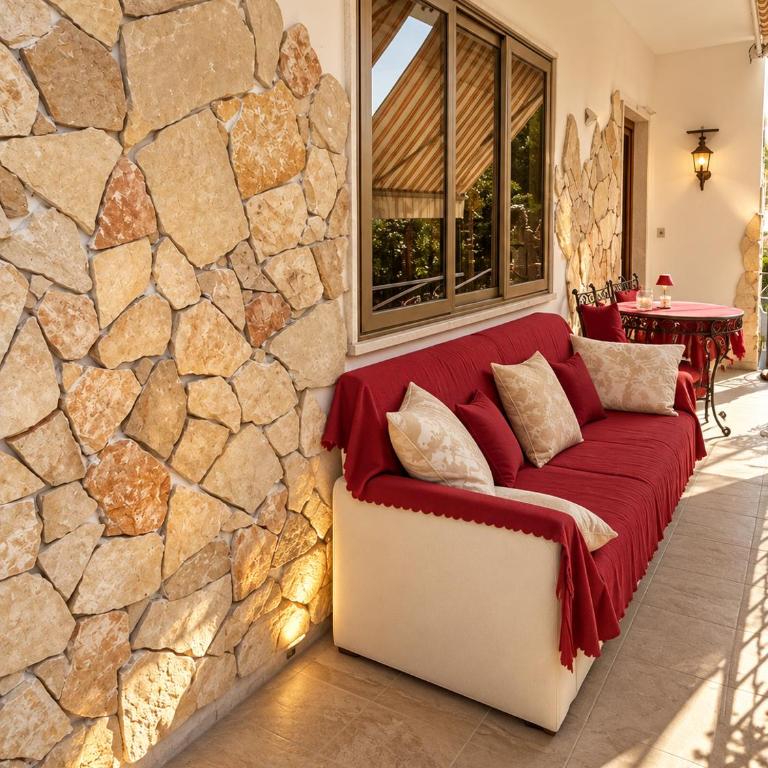 Venetian Style Apartments in Villa - Superior One-Bedroom Apartment - 4