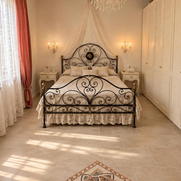 Venetian Style Apartments in Villa - Superior One-Bedroom Apartment - 15