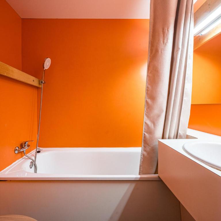 Joli studio cabine rénové · 4 personnes · Balcon au sud/ouest - Monolocale - 13