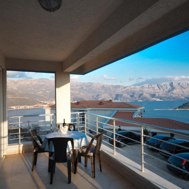 Apartments Spas - Apartman s 1 Spavaćom Sobom i Pogledom na More - 1