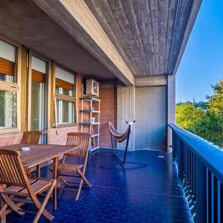 IL BACIO Guest House - Family Room with Terrace - 14
