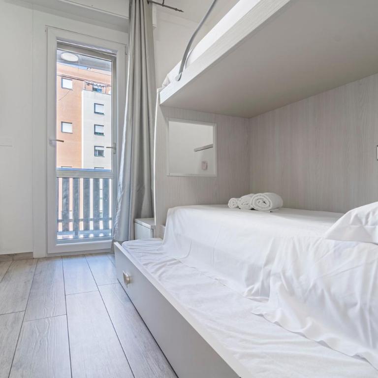 IL BACIO Guest House - Family Room with Terrace - 27