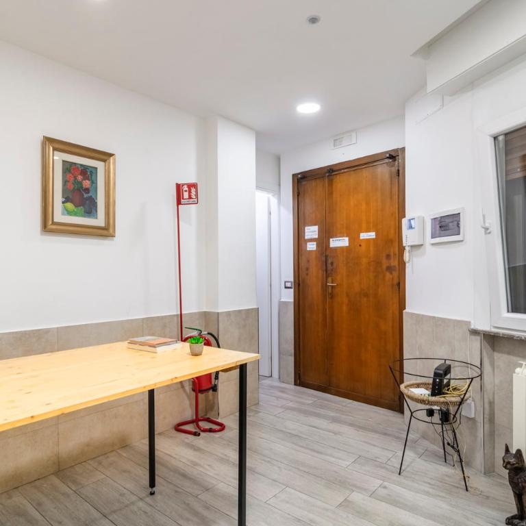 IL BACIO Guest House - Family Room with Terrace - 29