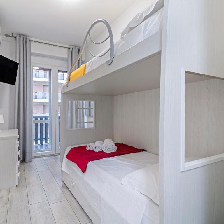 IL BACIO Guest House - Deluxe Quadruple Room - 2