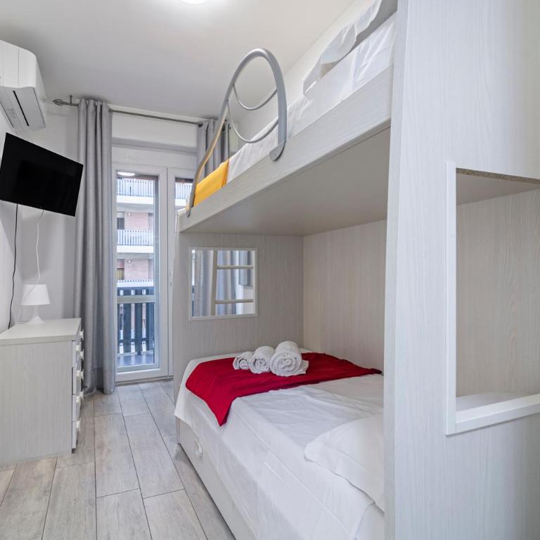 IL BACIO Guest House - Deluxe Quadruple Room - 15