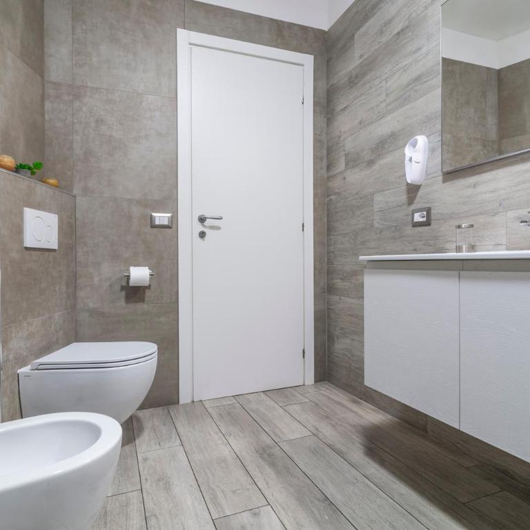 IL BACIO Guest House - Deluxe Quadruple Room - 16