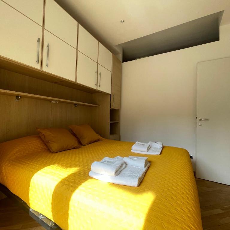 Torino Porta Nuova Cozy Balcony Apartment - Appartamento con 1 Camera da Letto - 2