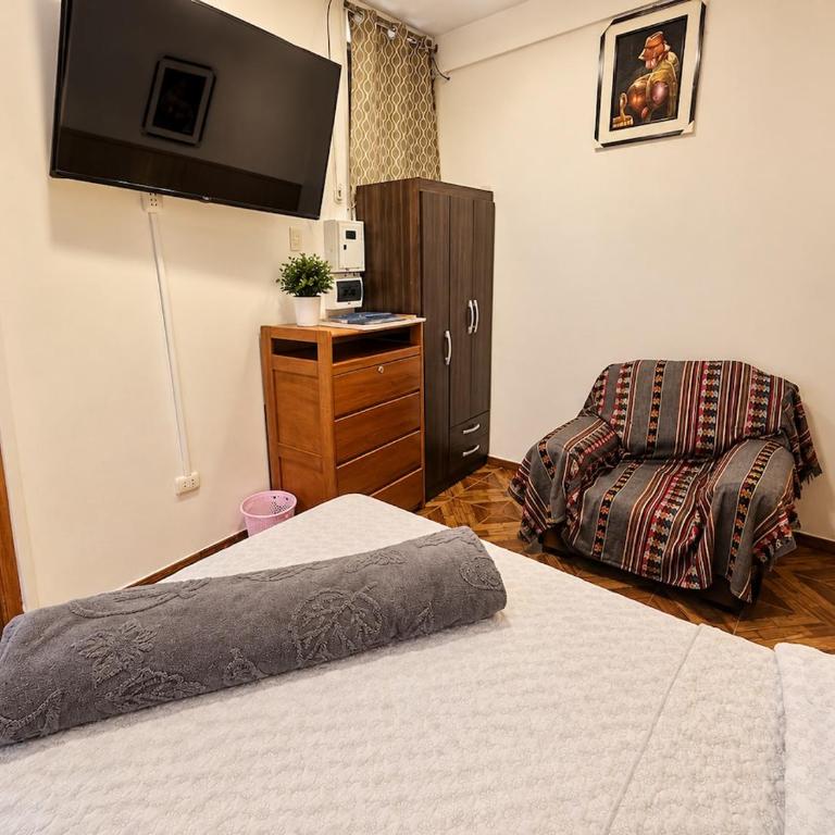 Cozy Studio - 9 Min to Historic Center - One-Bedroom Apartment - 11