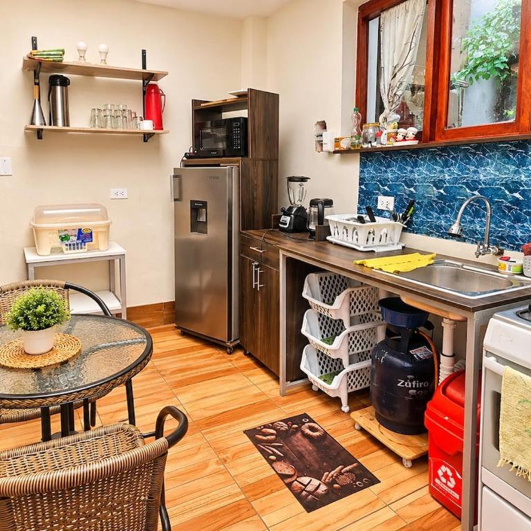 Cozy Studio - 9 Min to Historic Center - One-Bedroom Apartment - 2