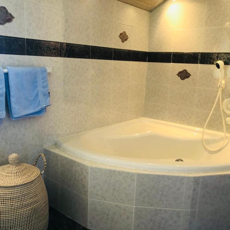 Modernes Appartement mit 2 Schlafzimmern und 2 Badezimmern - Apartment mit 2 Schlafzimmern - 6