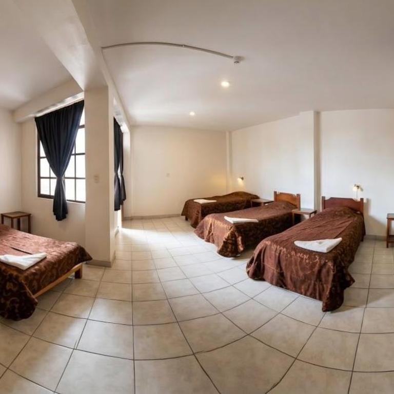 Casa Surf Naylamp Huanchaco - Family Room with Private Bathroom - 1