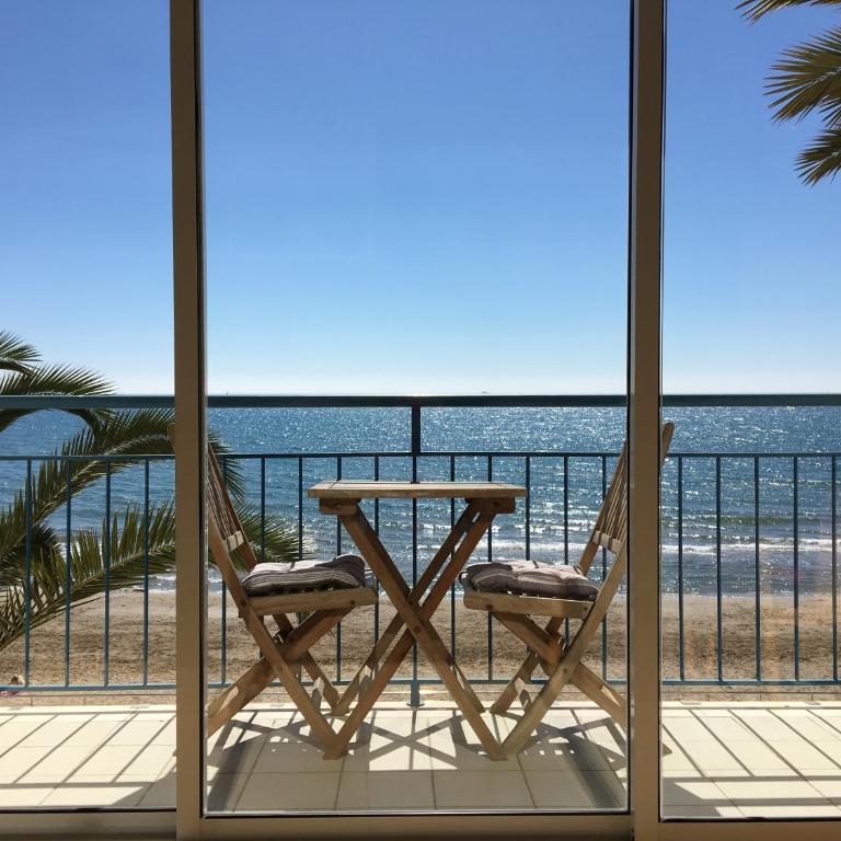 InSitges Sant Sebastia's Beach - Apartamento de 2 dormitorios con vistas al mar - 1