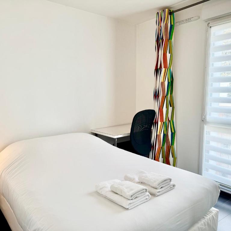 Nimba - Charmant T3 au cœur de Reims pour 4 - Two-Bedroom Apartment with Terrace - 12