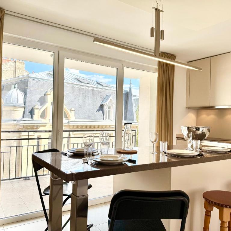 Nimba - Charmant T3 au cœur de Reims pour 4 - Two-Bedroom Apartment with Terrace - 6