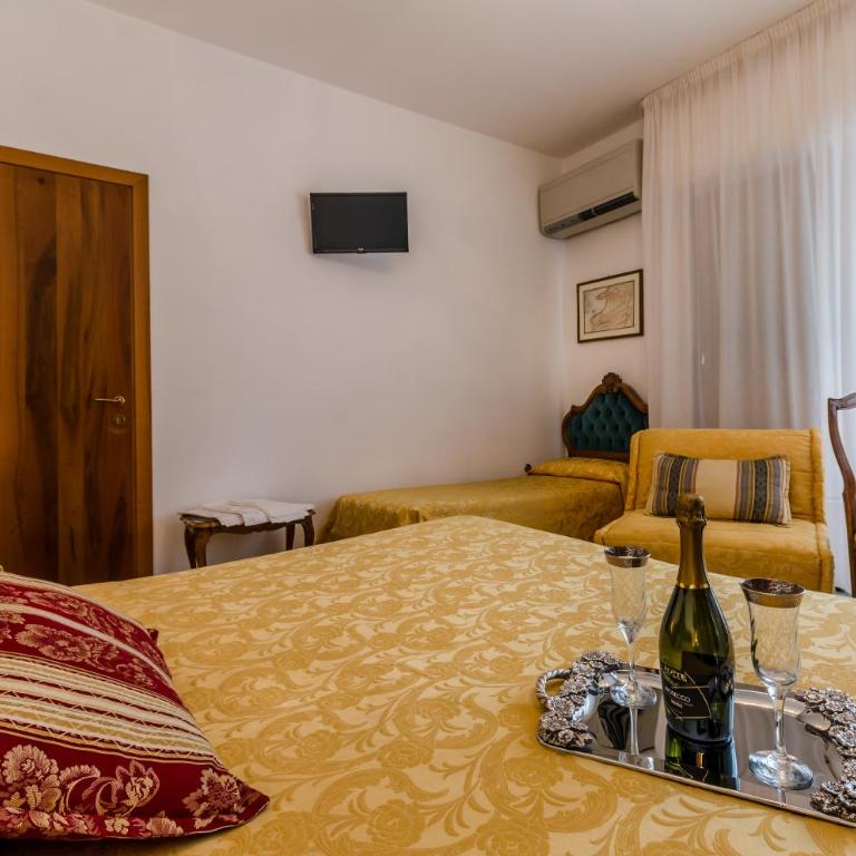 Hotel Ariel Silva - Camera Tripla con Bagno in Comune - 5