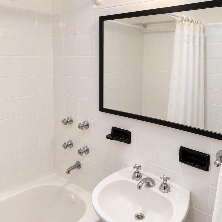 Funcional depto 2 al frente en Maral 14 Soleado centrico y con wifi rápido - One-Bedroom Apartment - 23