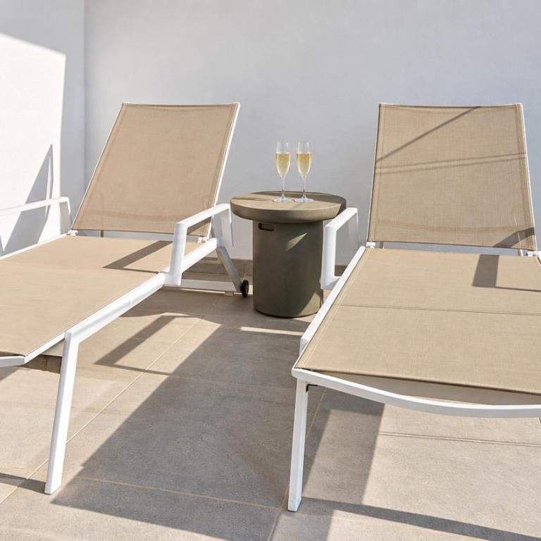 Stylish apartment with access to pool, gym & padel - Appartamento con Balcone - 7